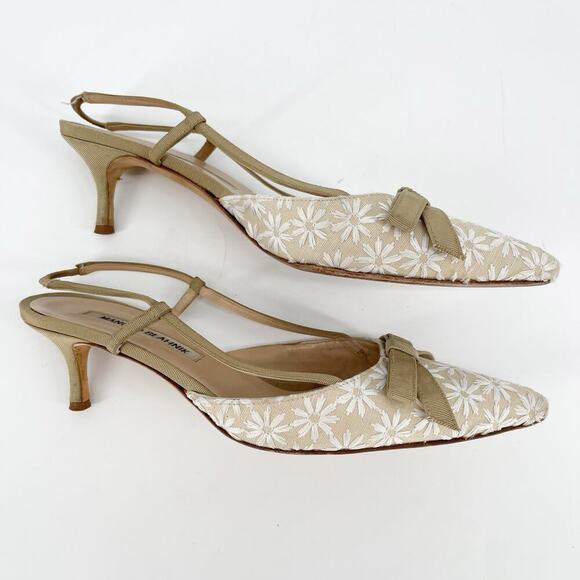 Manolo Blahnik Cream Tan Floral Embroidered Bow Pointed Toe Slingback Heel IT 37 - Picture 4 of 12